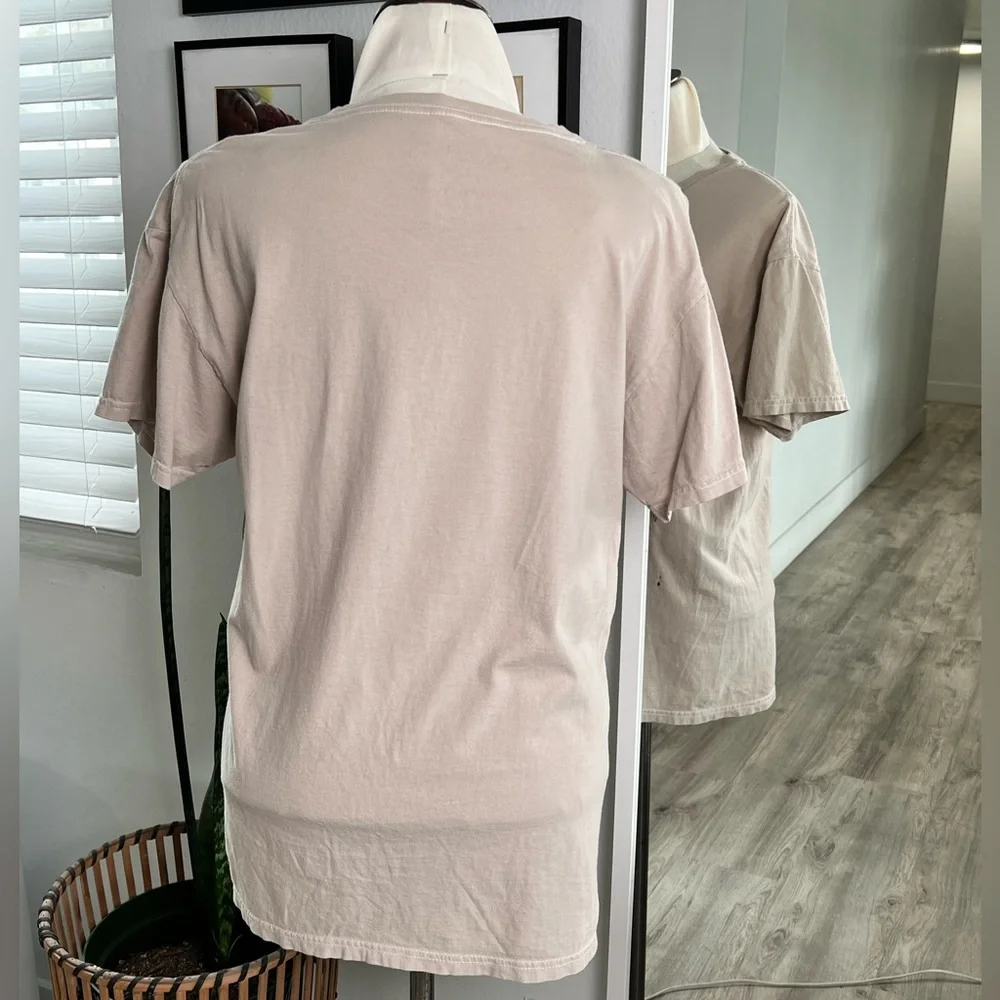 Def Leppard Graphic Tshirt - Picture 8 of 9